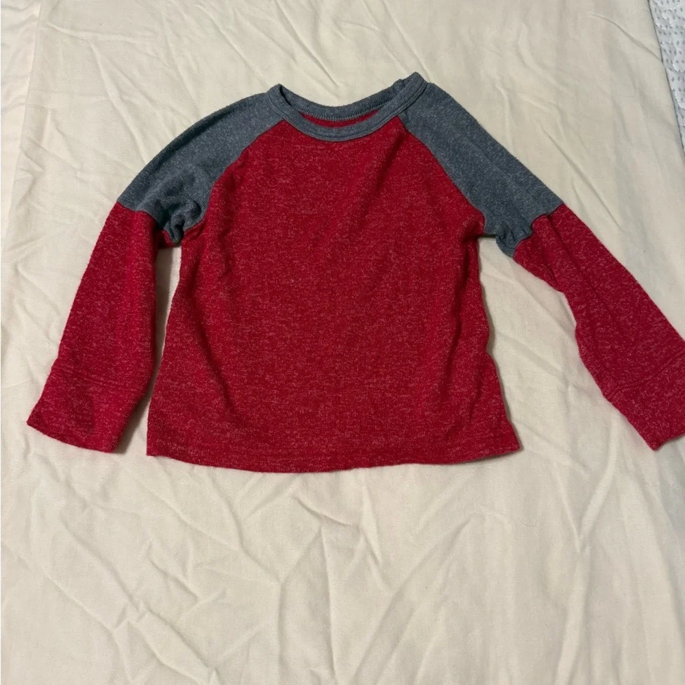 The Children's Place Red and Gray Raglan Long Sleeve Tee